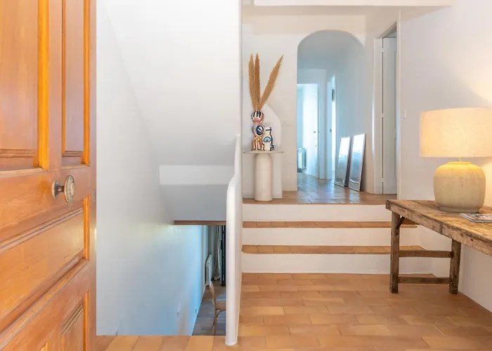 La Casa Del Faro De *